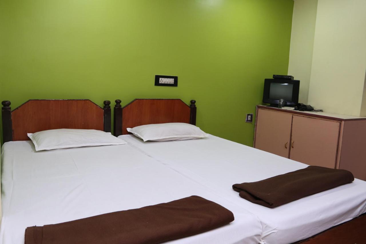 Vani Lodge Visakhapatnam Dış mekan fotoğraf